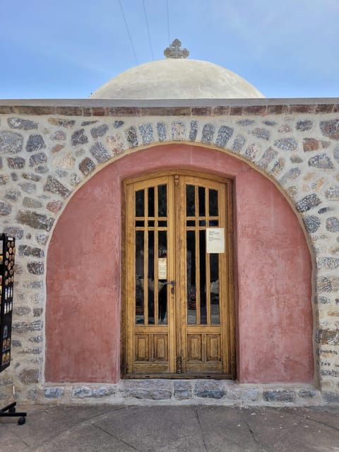 santorini-private-tour-for-cruise-ship-travellers-4-hours