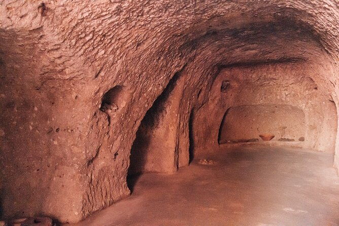 santorini-private-tour-from-athens-sightseeing-wine-tasting