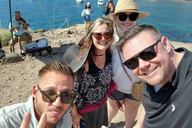 santorini-private-tour-from-athens-sightseeing-wine-tasting