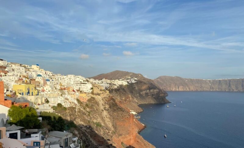 Santorini: Private Tour in the Picturesque Village of Oia - An Authentic Look at the Oia Private Tour