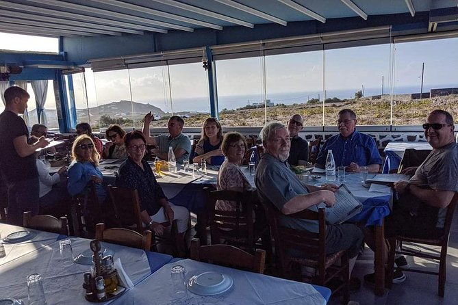 santorini-private-tour-with-food-experience