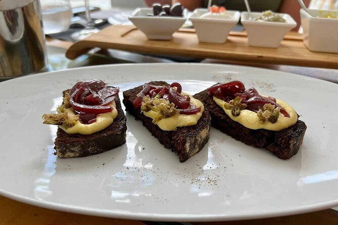 santorini-private-wine-tour-in-3-wineries-with-full-greek-meal