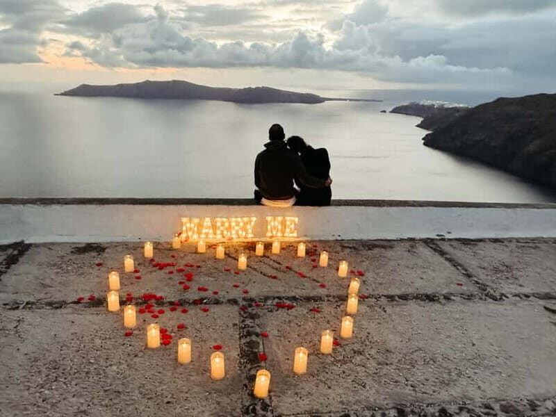 Santorini: Romantic Proposal with Caldera View - A Detailed Look at the Santorini Proposal Experience