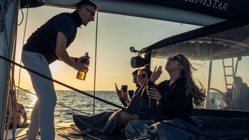 santorini-sailing-catamaran-yacht-cruise-with-food-drinks