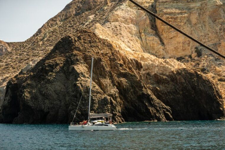 santorini-sailing-catamaran-yacht-cruise-with-food-drinks