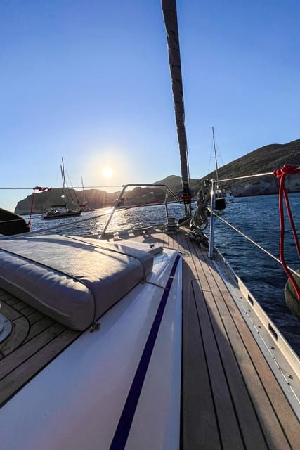 santorini-sailing-yacht-cruise-with-full-meal-and-drinks