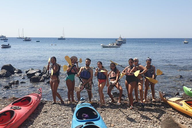 santorini-sea-kayak-south-discovery-small-group-incl-sea-caves-and-picnic