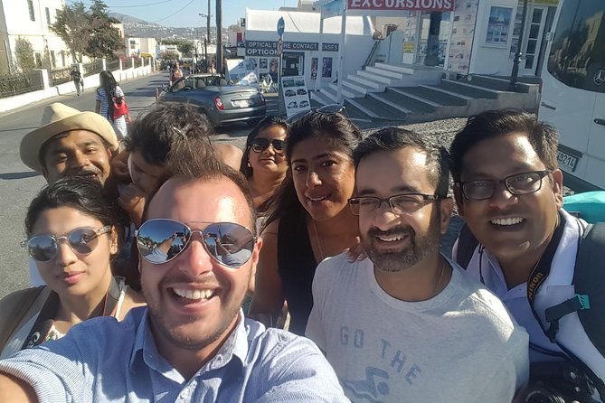 santorini-sightseeing-private-custom-made-tour-2