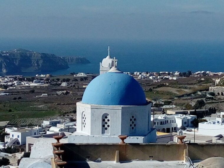 santorini-small-group-highlights-tour-of-venetian-castles