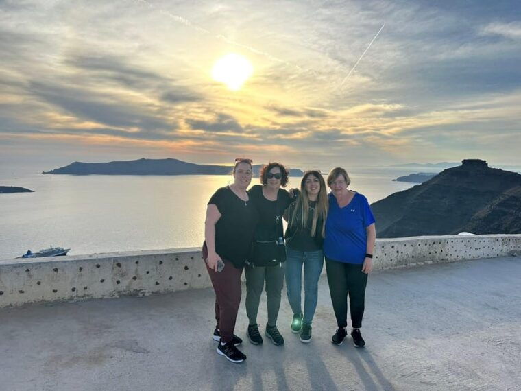 santorini-small-group-sightseeing-tour-with-a-local-guide