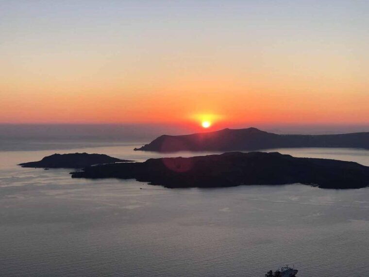 santorini-small-group-sunset-wine-tour-with-santo-winery
