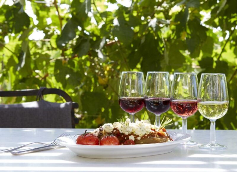 santorini-small-group-tour-with-wine-tasting-food-pairing