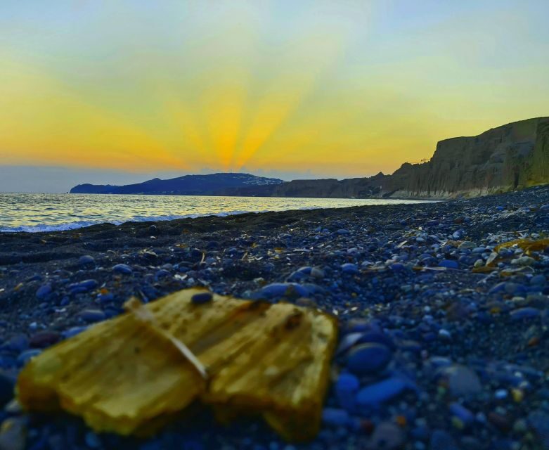 Santorini: Standard Private Tour - The Sum Up