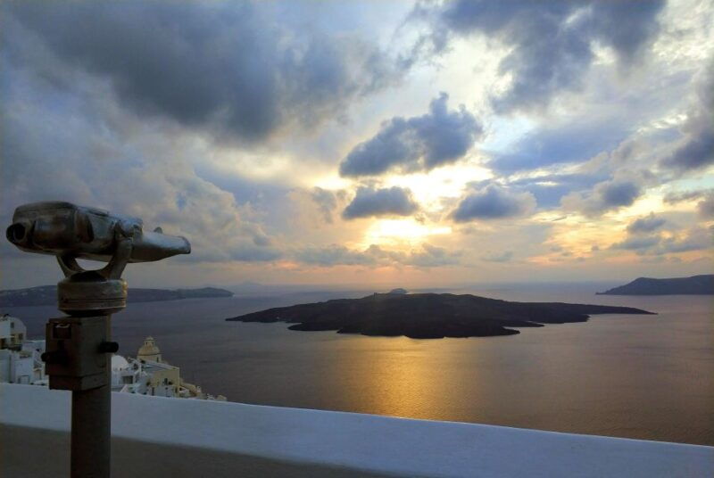 santorini-sunset-chasing-adventure-half-day-private-tour