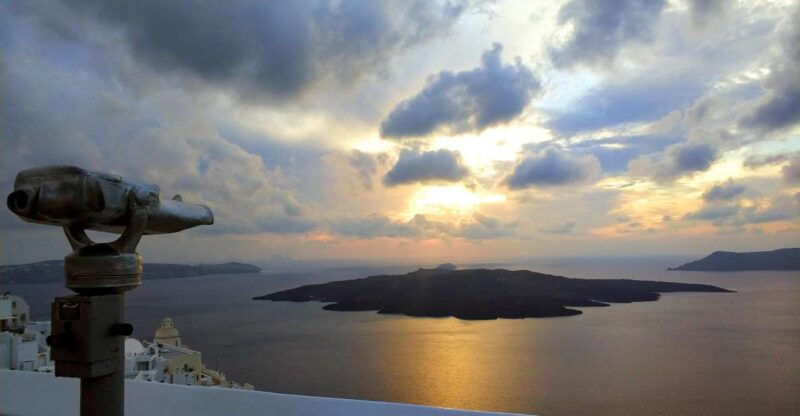 santorini-sunset-chasing-adventure-half-day-private-tour