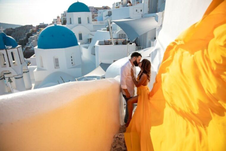 santorini-unique-flying-dress-photoshoot-experience