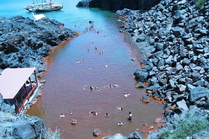 santorini-volcanic-islands-cruise-volcano-hot-springs-and-thirassia