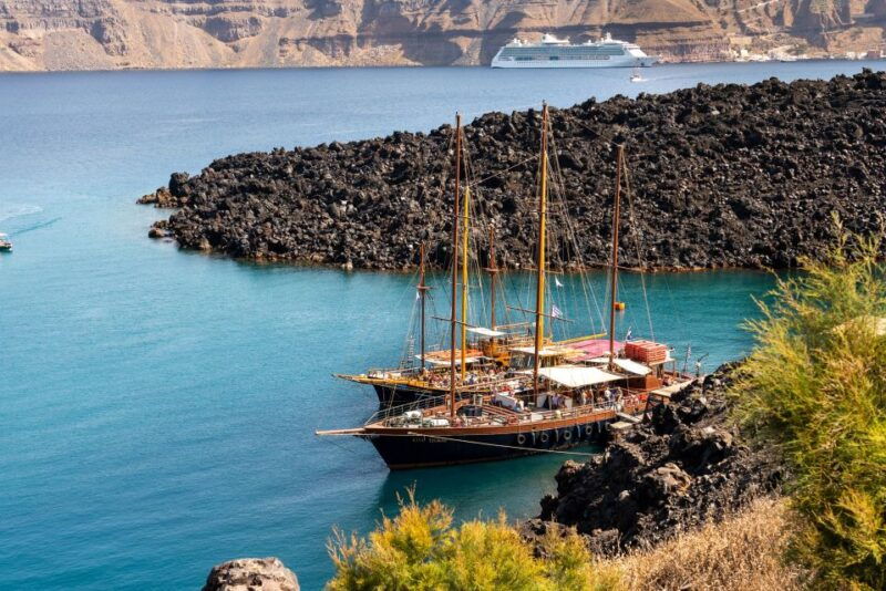 santorini-volcanic-islands-cruise-with-hot-springs-visit