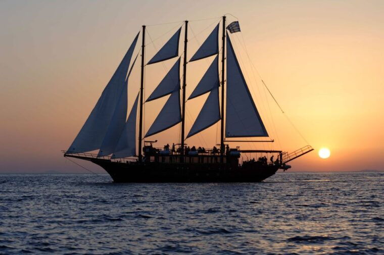 santorini-volcanic-sunset-cruise-with-dinner