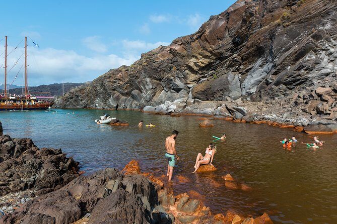 Santorini Volcano and Hot Springs Cruise Tour from Fira Old Port - Final Thoughts: Who is This Tour For?