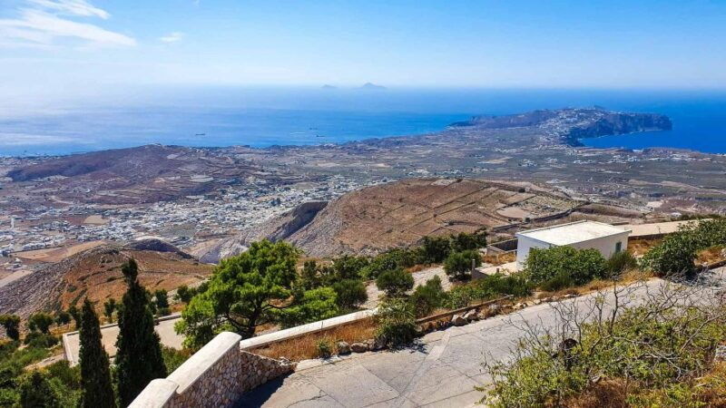 santorini-walk-hiking-experience-to-ancient-thira