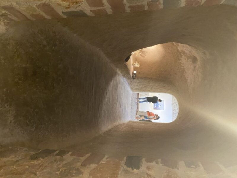 santorini-wine-tasting-and-cave-settlement-tour
