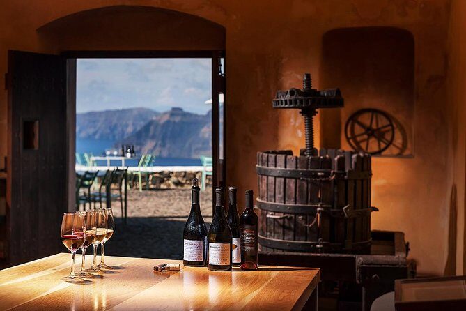 Santorini Wine Tasting and Sunset Getaway Small Group Tour - Detailed Breakdown of the Itinerary
