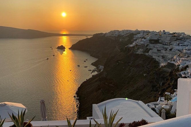 santorini-wine-tasting-experience-tour