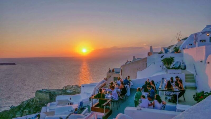 santorini-wine-tour-with-sunset-in-oia-2