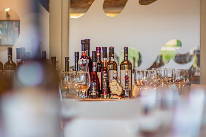 santorini-wine-tour-with-sunset-in-oia