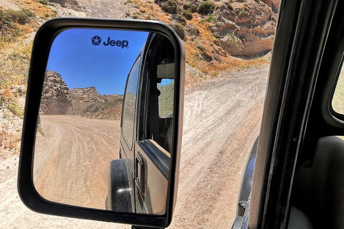 santorini-wrangler-jeep-afternoon-convoy-tour
