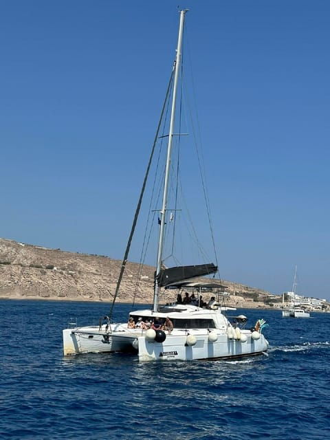 santorinicruises-with-catamaran-around-the-volcanic-island