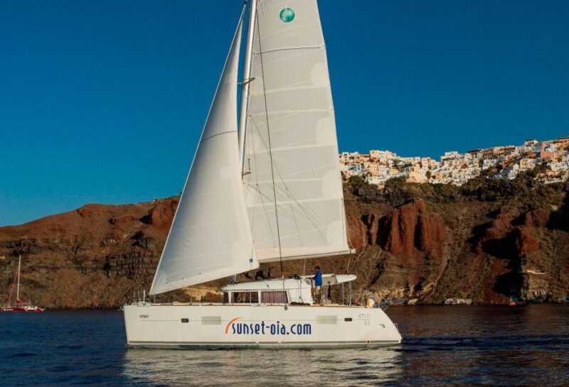 Santorini:Private Catamaran Tour with BBQ & Unlimited Drinks - Why This Tour Works Well