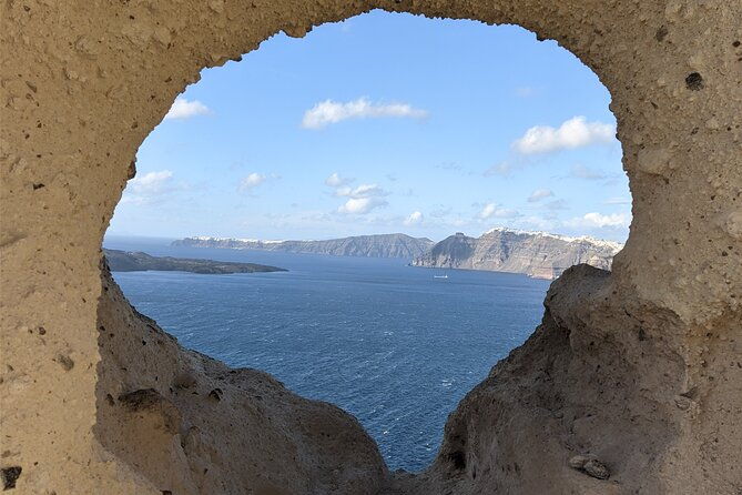 santorinis-story-insta-and-tiktok-experience-private-tour