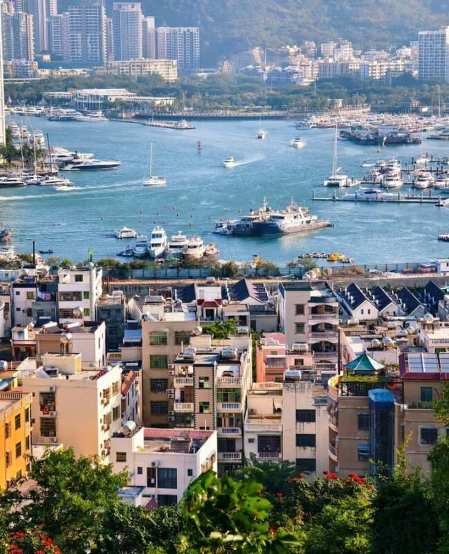 Sanya 3-Hour Scenic Park & Local Market Discovery Tour - Introduction to the Tour Experience