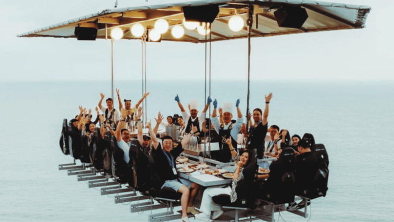 sanya-dinner-in-the-sky-at-sanya-air-restaurant
