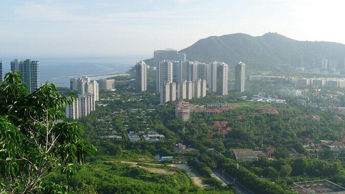 Sanya Shore Excursion: Sanya Luhuitou Park & Local Grocery Market visit - Key Points