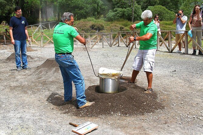 sao-miguel-azores-private-tour-in-an-8-seater-van-exclusively-for-you