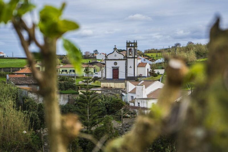 São Miguel Azores: Sete Cidades Guided tour with a local - The Experience in Context
