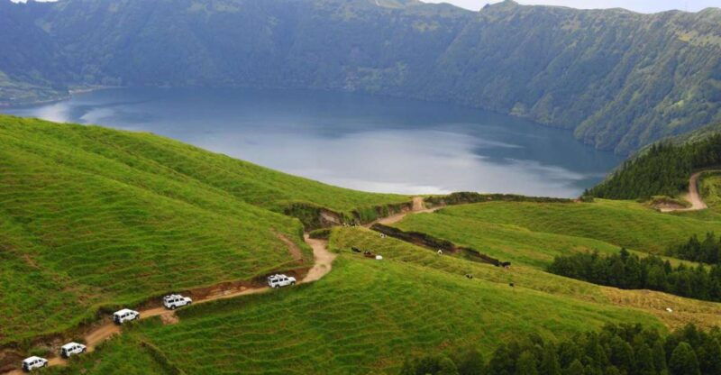 sao-miguel-azores-sete-cidades-half-day-jeep-tour