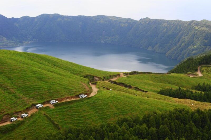 sao-miguel-azores-sete-cidades-half-day-jeep-tour