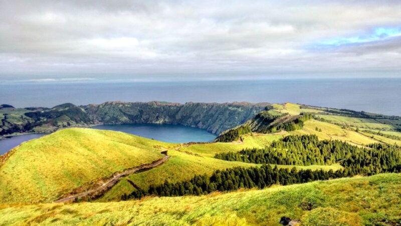 sao-miguel-azores-sete-cidades-half-day-jeep-tour