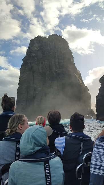 São Miguel: Boat Tour  Volcanic Wonders, Caves & History - The Smooth Itinerary