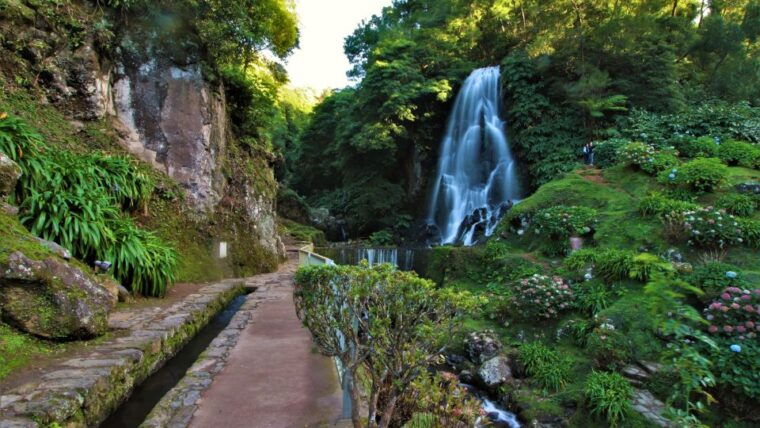 sao-miguel-east-full-day-van-tour-with-lunch