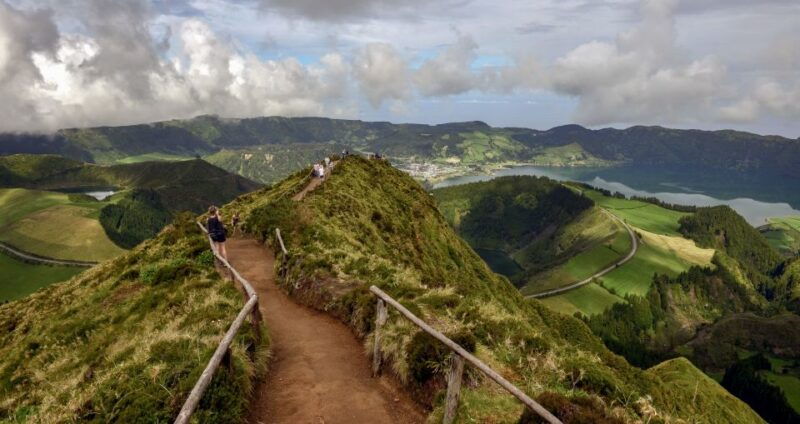 sao-miguel-island-full-day-sete-cidades-tour