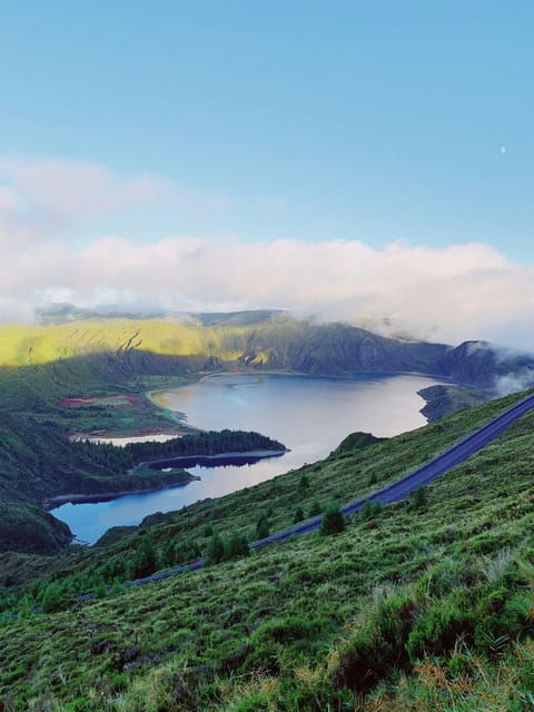 sao-miguel-island-sete-cidades-and-lagoa-do-fogo-tour