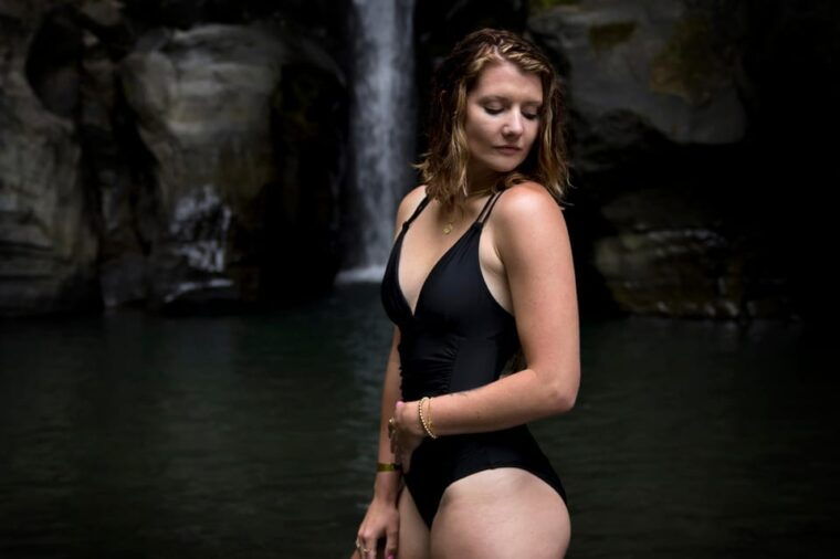 sao-miguel-photoshoot-with-a-professional-in-azores