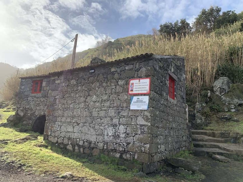 São Miguel: Private Viola Beach Hike & North Coast w/lunch - Frequently Asked Questions
