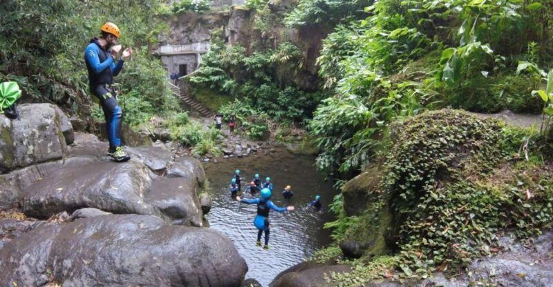 sao-miguel-ribeira-dos-caldeiroes-canyoning-experience