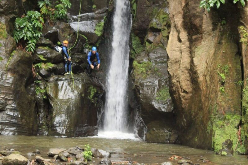 sao-miguel-salto-do-cabrito-guided-canyoning-experience